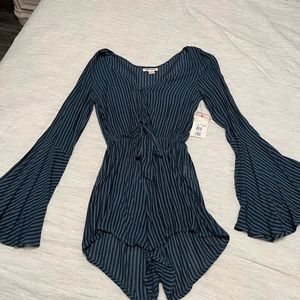 Billlabong blue romper cover up